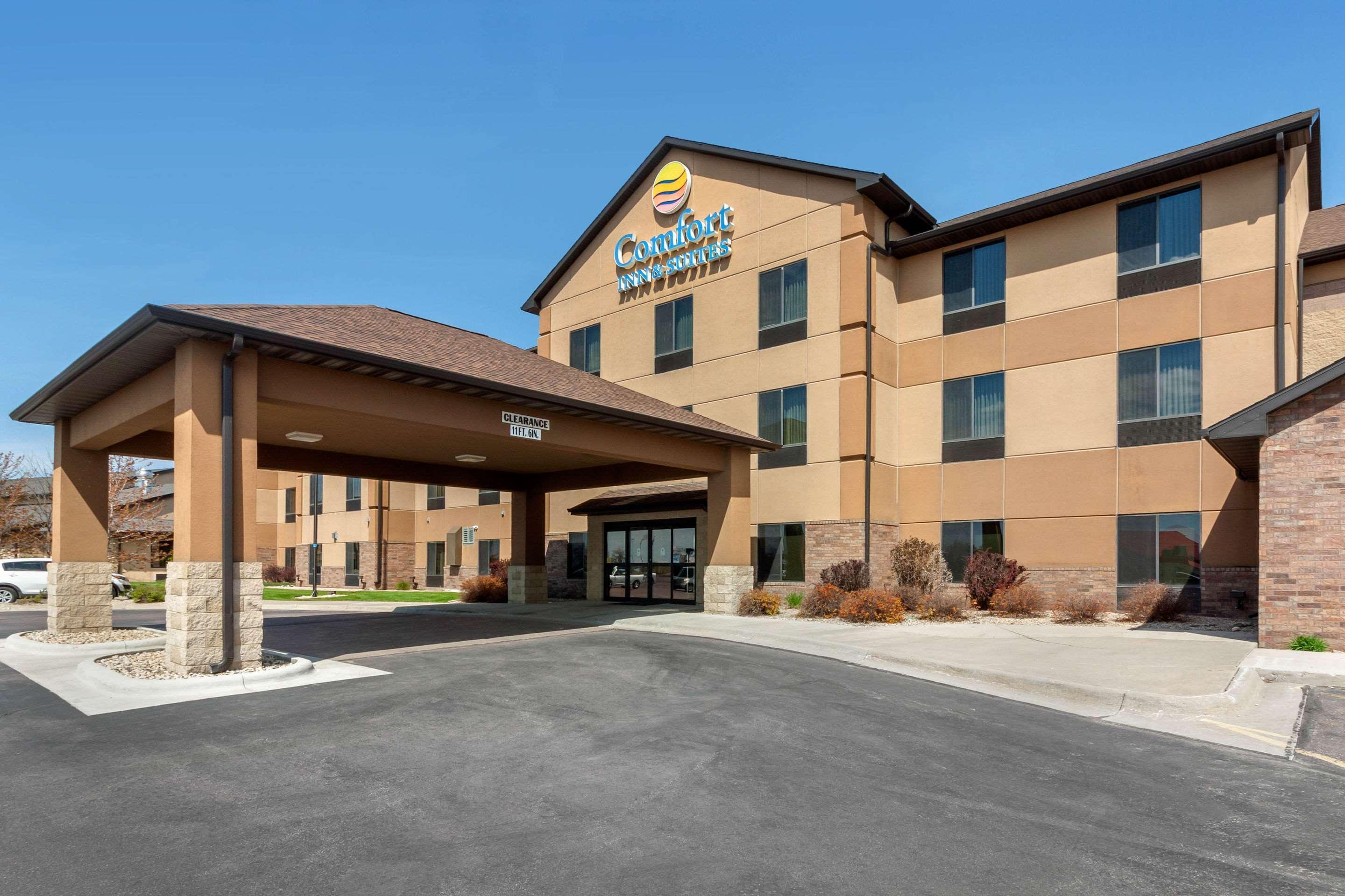 Comfort Inn & Suites Mitchell I-90 Exterior foto