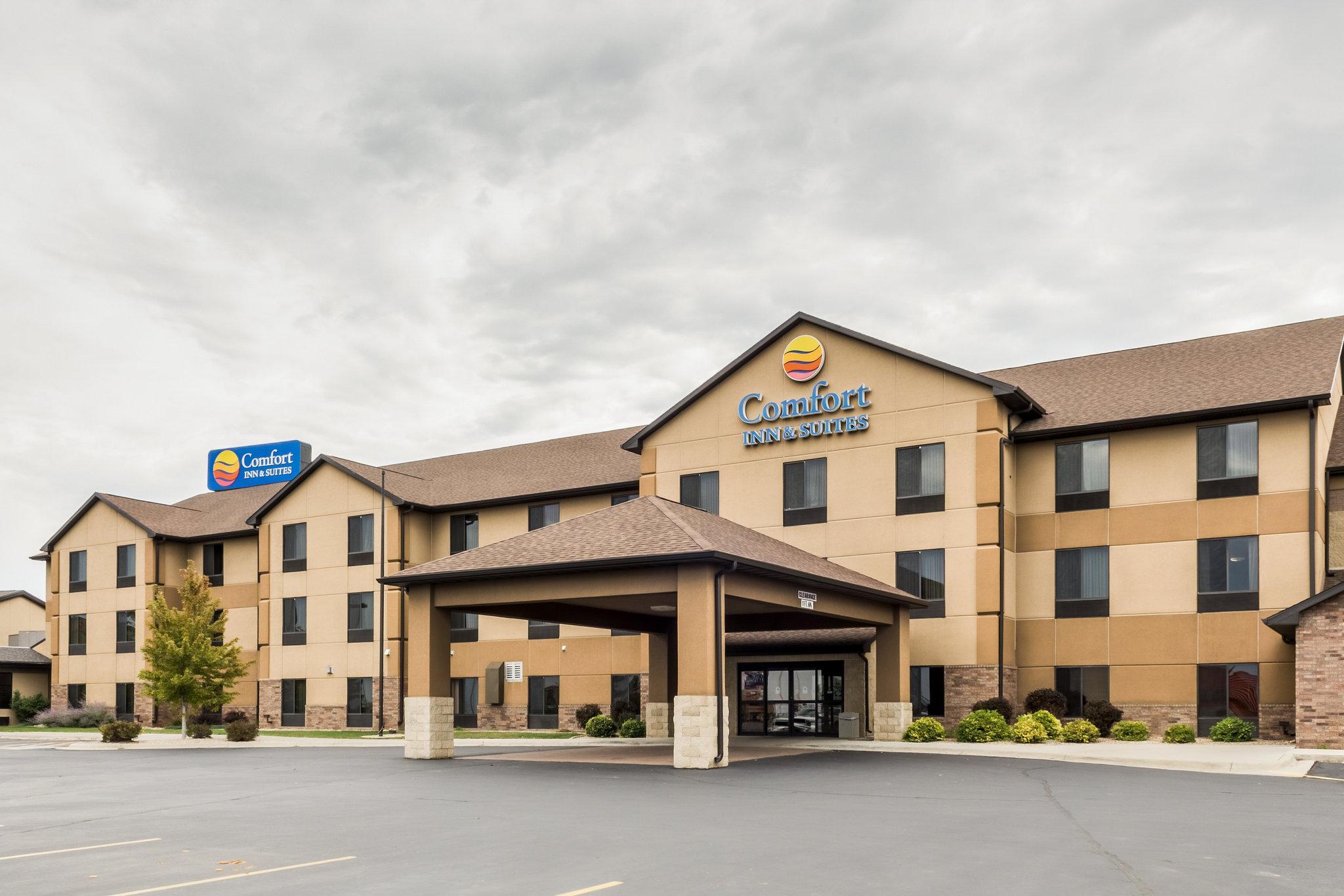 Comfort Inn & Suites Mitchell I-90 Exterior foto